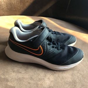 Boys Nike size 2